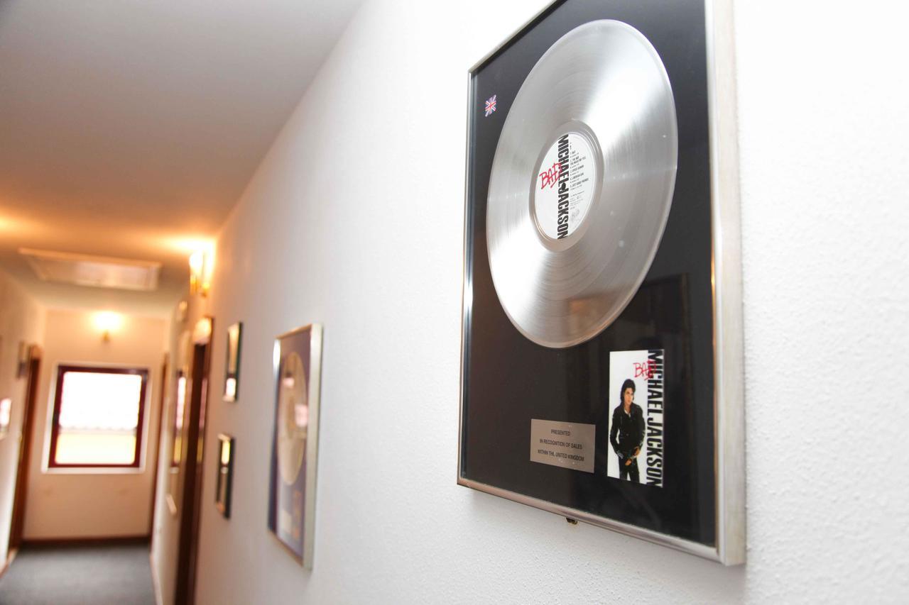 Hard Rock Rooms For Two Livno Ngoại thất bức ảnh