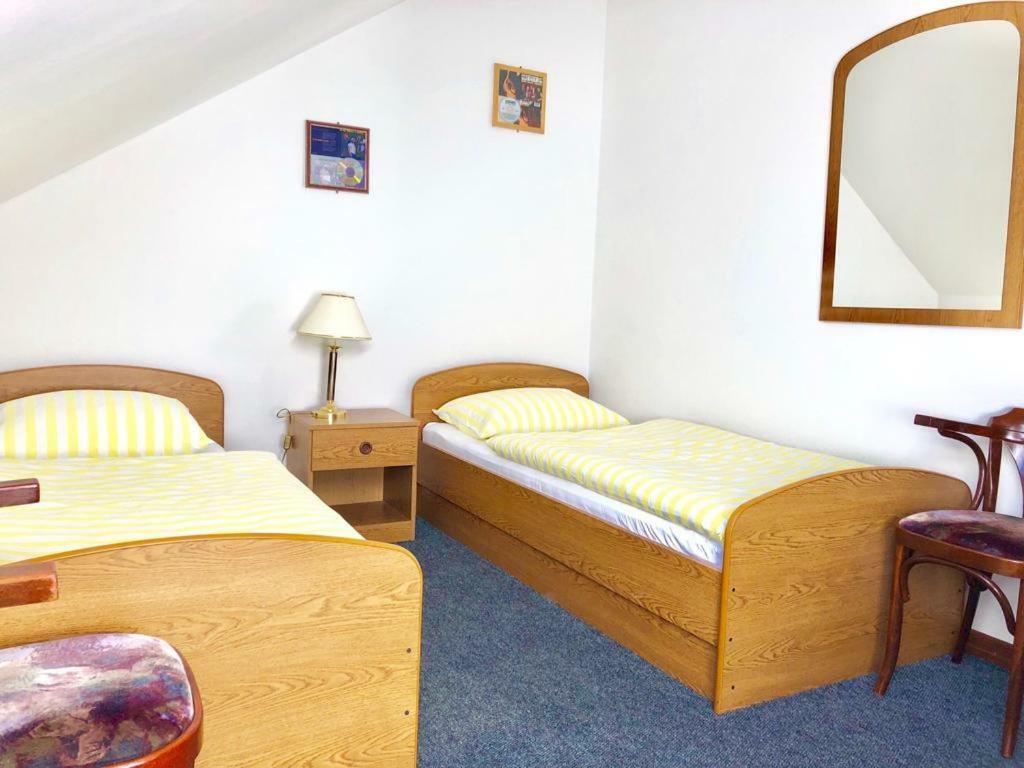 Hard Rock Rooms For Two Livno Ngoại thất bức ảnh